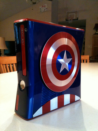 Illustration for article titled Avengers... Assemble! And Play With Your Fancy Custom Xbox 360s.